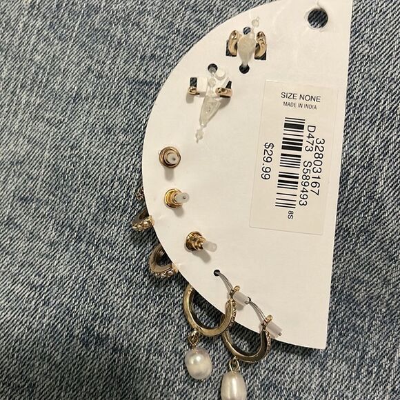 NIP- LOFT. Earring & huggie set - Picture 4 of 4